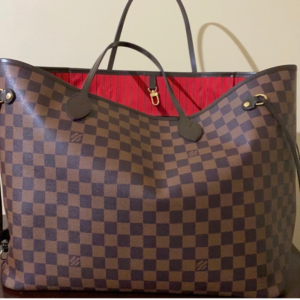 Leather tote